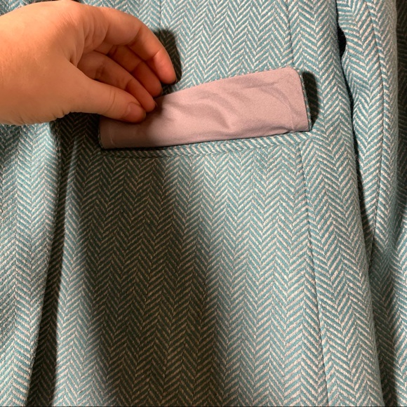 Loft wool mix blue and white herringbone blazer button front pocket sz 4 stylish - Picture 7 of 9